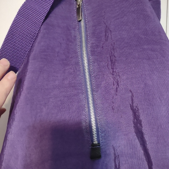 Living yoga bag with battery in pom-pom - Picture 5 of 9